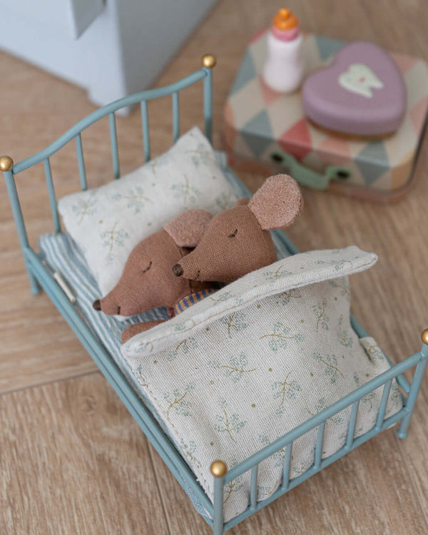 Maileg, Vintage Bed, Mouse - Mint