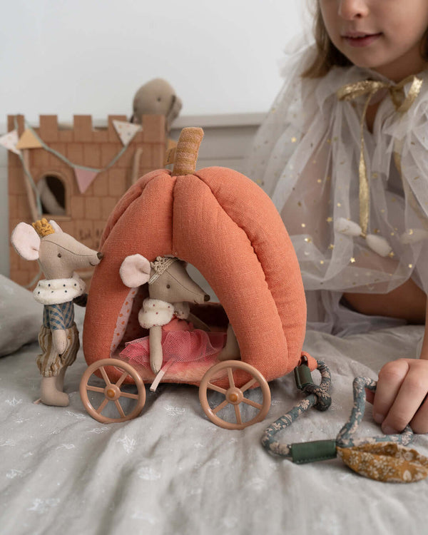 Maileg, Pumpkin Carriage, Mouse