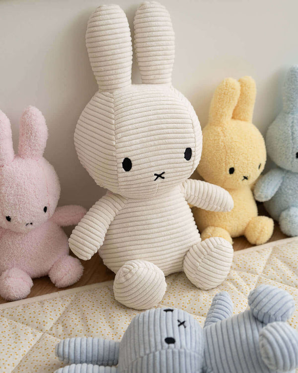 Miffy, Corduroy White - 33 cm