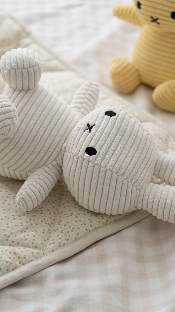 Miffy, Corduroy White - 23 cm