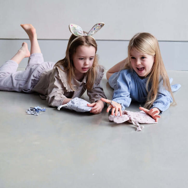 Mimi & Lula, Floral Bunny Ears